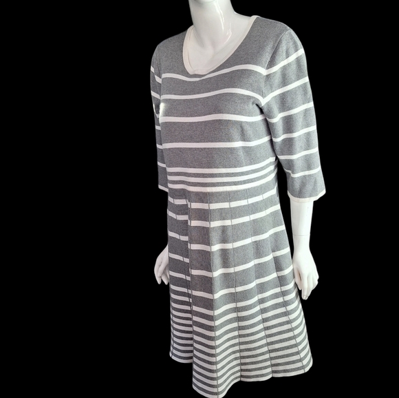 Lane Bryant Grey and White Striped Womens Sweater Dress Mid Sleeve Size 18/20 - Picture 4 of 15